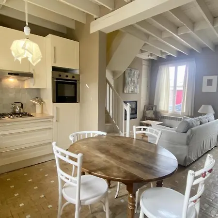 Holiday home Happy Nest Charmante Maison De Pecheur De 6 Personnes Avec Terrasse *