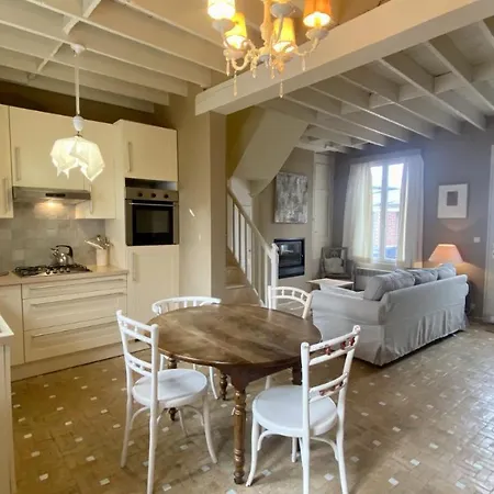 Happy Nest Charmante Maison De Pecheur De 6 Personnes Avec Terrasse Le Crotoy