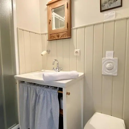 Happy Nest Charmante Maison De Pecheur De 6 Personnes Avec Terrasse Holiday home Le Crotoy