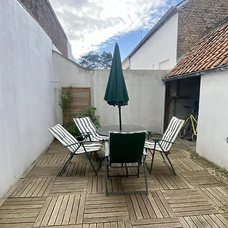 Happy Nest Charmante Maison De Pecheur De 6 Personnes Avec Terrasse Le Crotoy